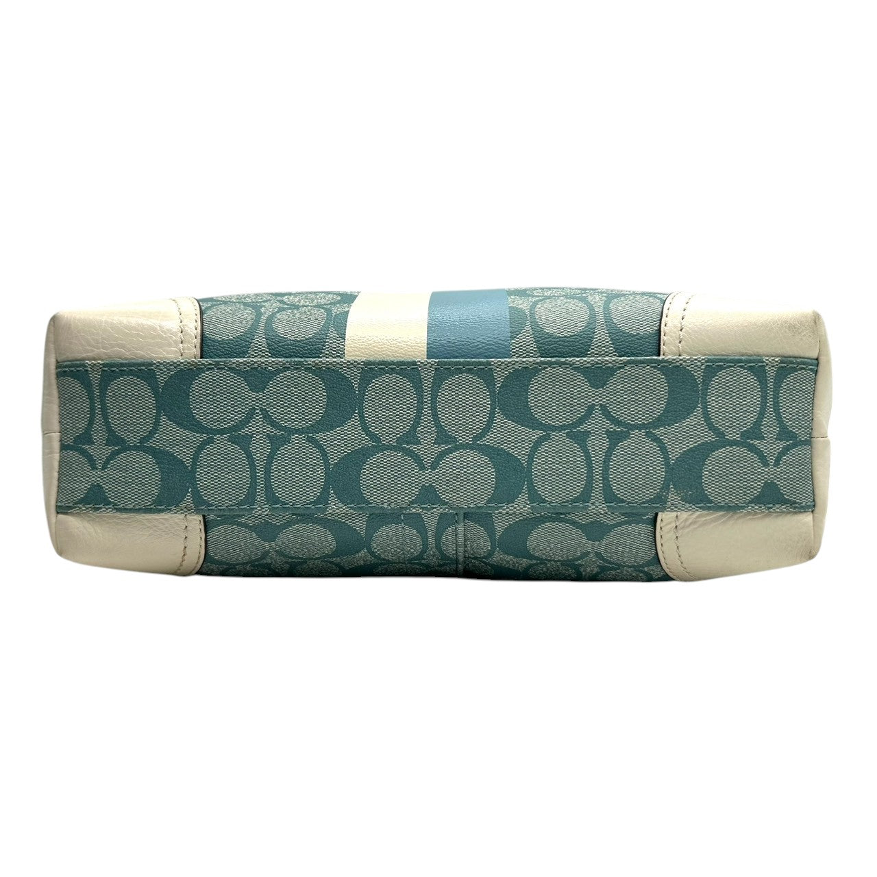 美品 コーチ COACH ヘリテージ ストライプ F14477 トートバッグ ショルダーバッグ 肩掛け PVC レザー シグネチャー 水色 ライトブルー 白 ホワイト A4収納可 レディース チャーム付 爽やか 通勤 通学 鞄 カバン s22