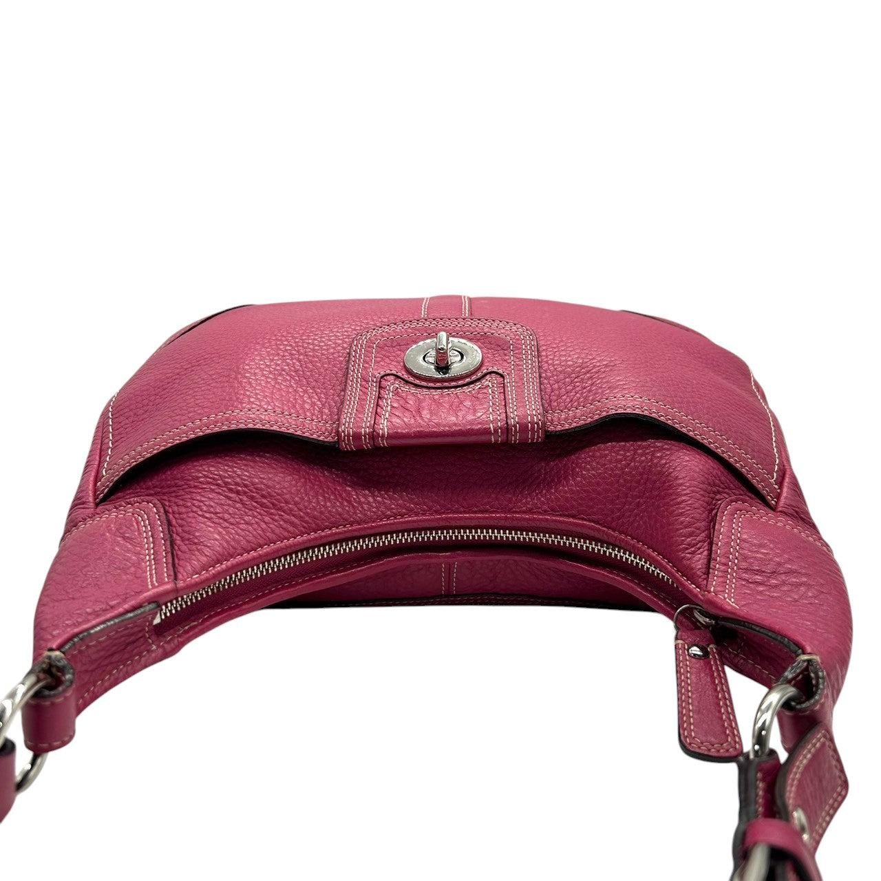 美品 コーチ COACH パーカー レザー ホーボー F13956 ショルダーバッグ ワンショルダー 本革 ピンク パープル フューシャ ターンロック シルバー金具 ステッチ レディース 肩掛け 鞄 カバン 鮮やか 差し色 アクセントカラー お出かけ s22