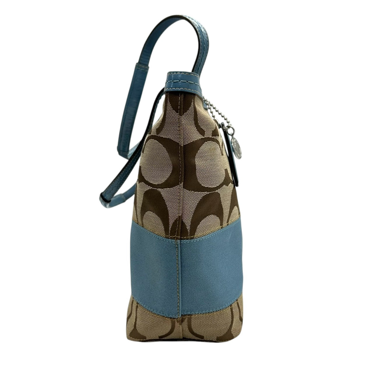 美品 コーチ COACH ヘリテージ ストライプ F14443 トートバッグ ショルダーバッグ 肩掛け キャンバス レザー シグネチャー 水色 ライトブルー 白 ホワイト A4収納可 レディース チャーム付 爽やか 通勤 通学 鞄 カバン s22