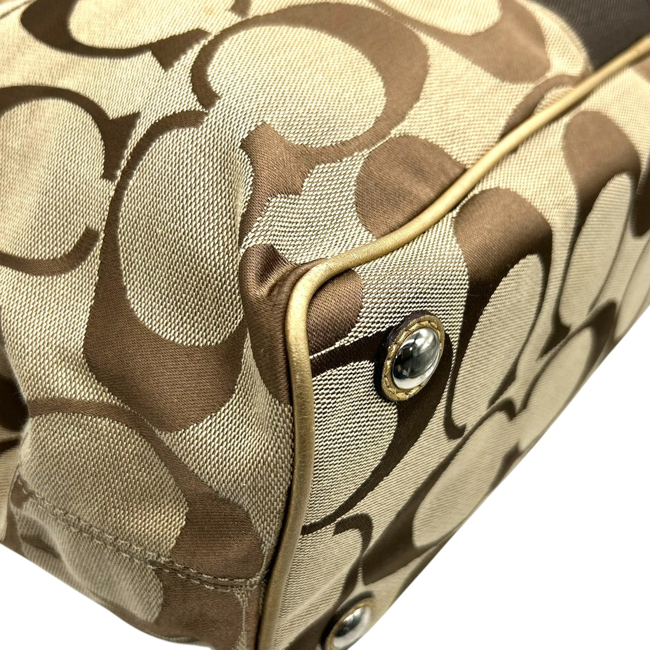 コーチ COACH シグネチャー ストライプ フレーム キャリーオール F13533 トートバッグ ショルダーバッグ ワンショルダー がま口 キスロック キャンバス レザー 本革 カーキ ブラウン ゴールド 肩掛け A4収納可 レディース 鞄 カバン s18