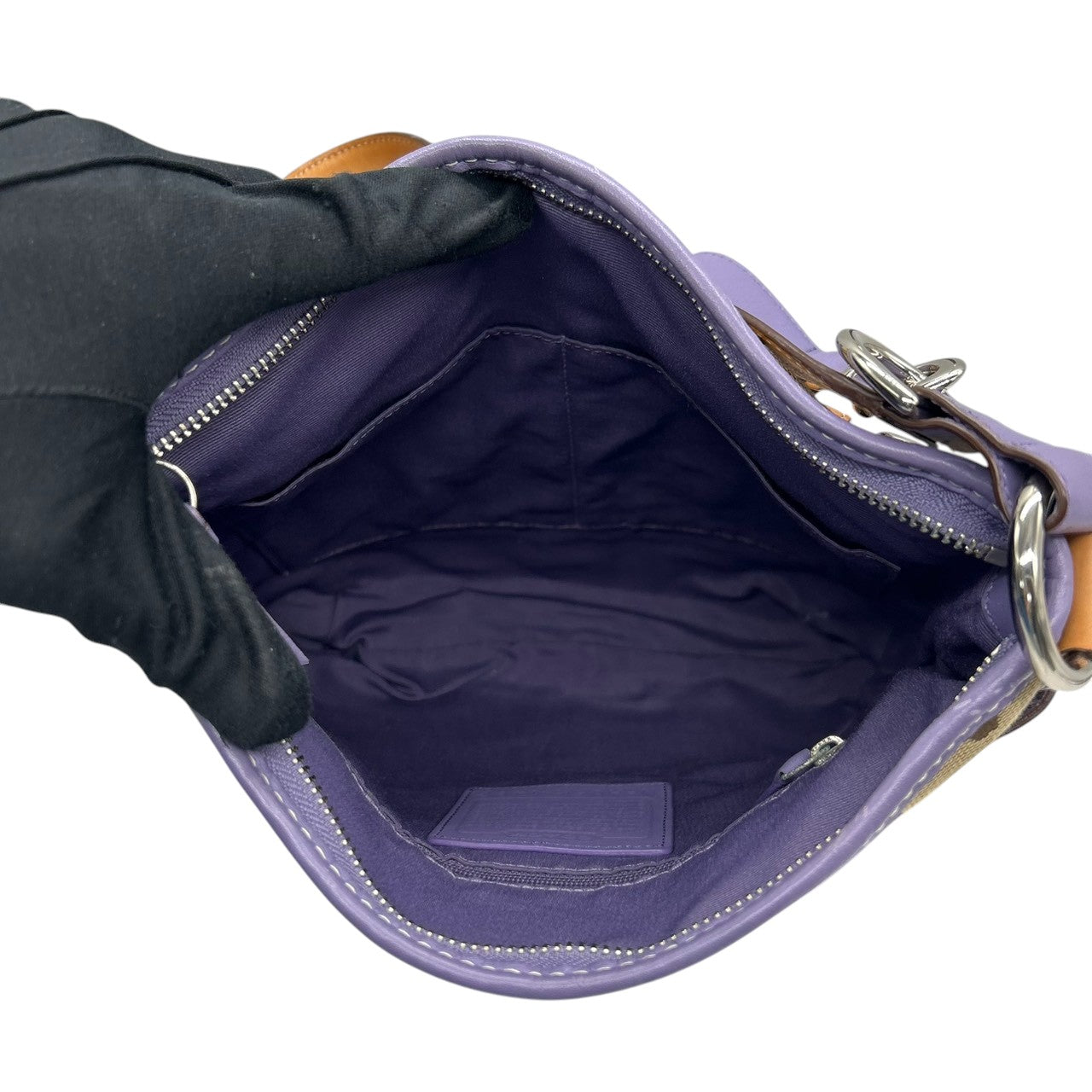 美品 コーチ COACH シグネチャー 1487 ショルダーバッグ ハンドバッグ 2WAY 斜め掛け可 キャンバス スエード レザー 本革 ベージュ パープル 紫 ラベンダー バックル レディース 肩掛け ワンショルダー カジュアル 鞄 カバン s18