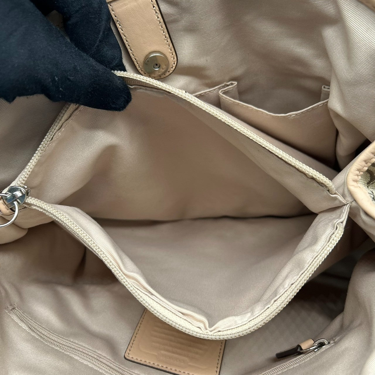 コーチ COACH シグネチャー ストライプ キャリーオール F27363 トートバッグ ショルダーバッグ 肩掛け キャンバス レザー ベージュ カーキ アイボリー 3室構造 A4収納可 レディース 鞄 カバン s18