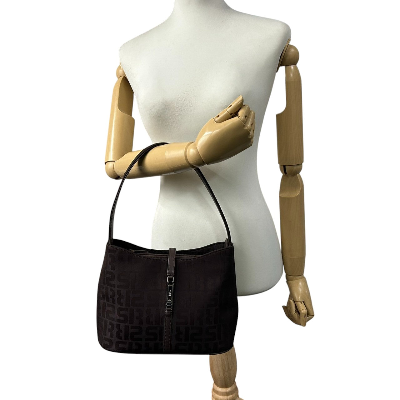 美品 ソニアリキエル SONIA RYKIEL ハンドバッグ ショルダーバッグ ワンショルダー ナイロン ジャガード ロゴ総柄 SR金具 ブラウン こげ茶 ダークブラウン 軽量 コンパクト レディース 鞄 カバン 肩掛け 上品 エレガント s56