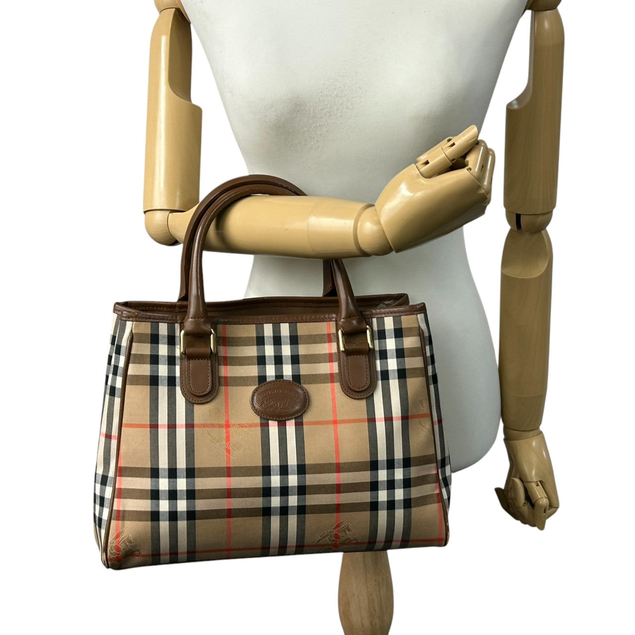 美品 バーバリー BURBERRY ノバチェック シャドーホース トートバッグ ハンドバッグ ナイロン レザー 本革 ベージュ 茶 ブラウン ロゴパッチ 自立可 レディース 鞄 カバン 軽量 クラシック エレガント 上品 通勤 通学 お出かけ オールド s56