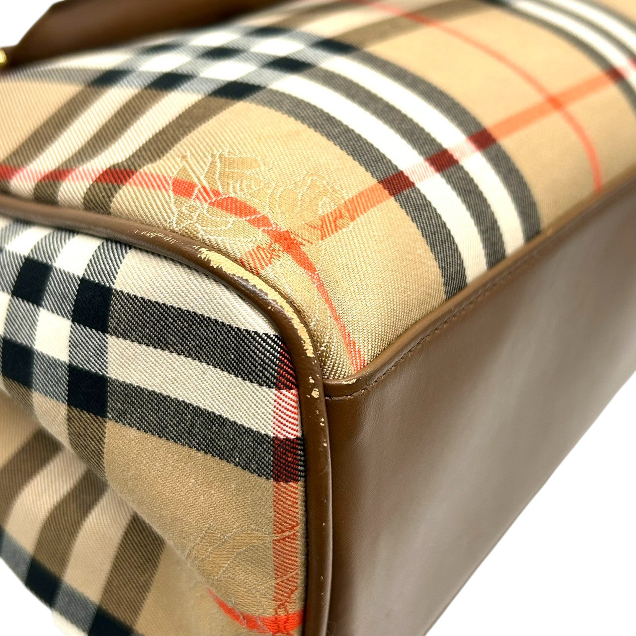 美品 バーバリー BURBERRY ノバチェック シャドーホース トートバッグ ハンドバッグ ナイロン レザー 本革 ベージュ 茶 ブラウン ロゴパッチ 自立可 レディース 鞄 カバン 軽量 クラシック エレガント 上品 通勤 通学 お出かけ オールド s56