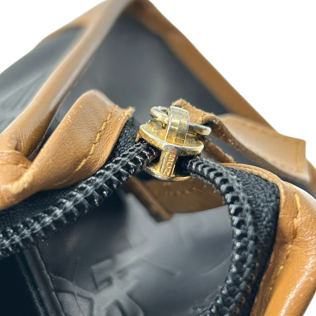 美品 イヴサンローラン Yves Saint Laurent ハンドバッグ ミニボストン YSLロゴ 総柄 型押し レザー 本革 ブラック ブラウン バイカラー カサンドラ レディース ビンテージ レトロ クラシック オールド 鞄 カバン S