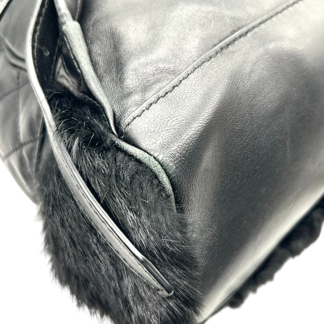 美品 マイケルコース MICHAEL KORS リア Rhea リュック バックパック ミニリュック デイパック キルティング レザー 本革 ファー 異素材 ブラック 黒 シルバー金具 チェーン レディース 小さめ コンパクト エレガント 鞄 カバン T