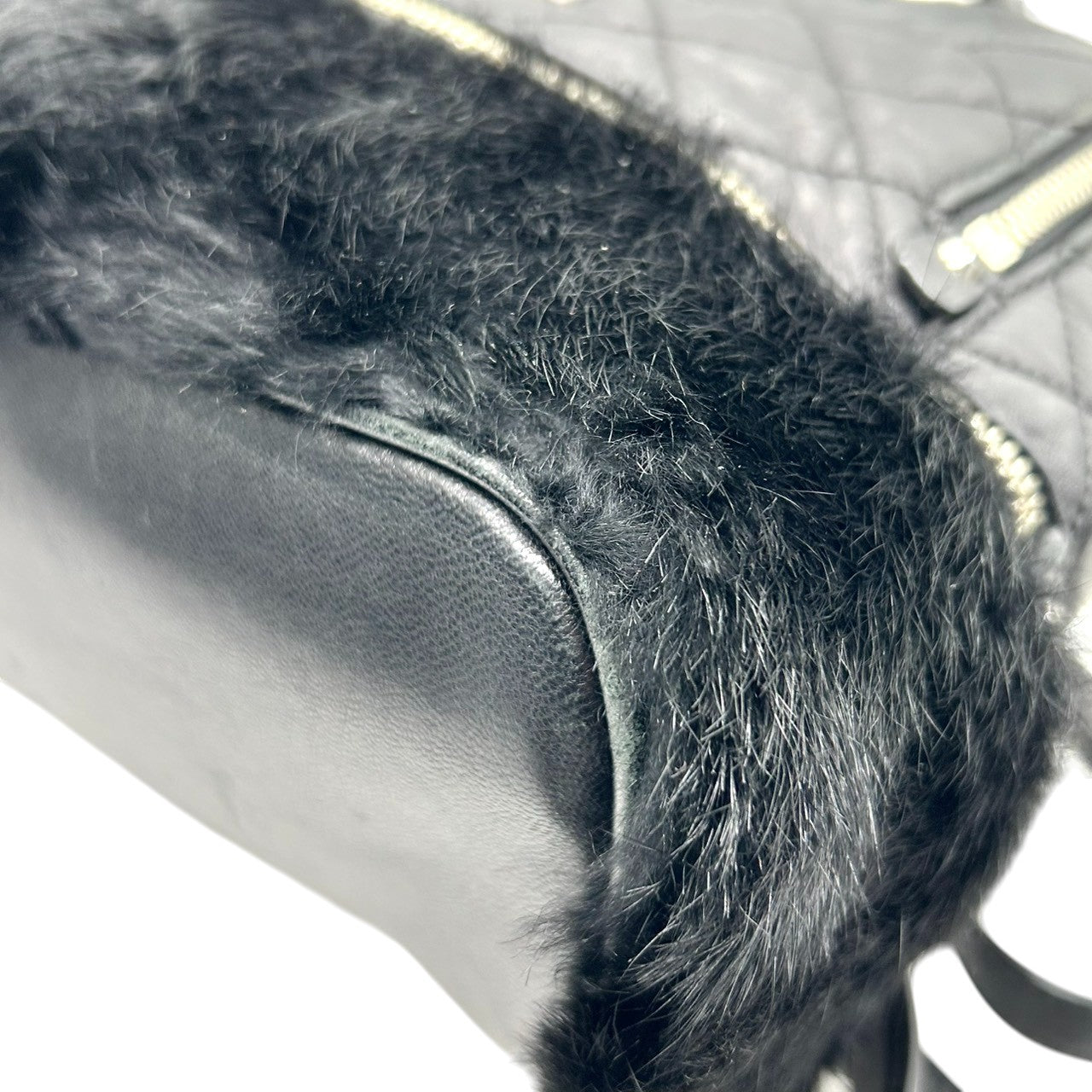 美品 マイケルコース MICHAEL KORS リア Rhea リュック バックパック ミニリュック デイパック キルティング レザー 本革 ファー 異素材 ブラック 黒 シルバー金具 チェーン レディース 小さめ コンパクト エレガント 鞄 カバン T