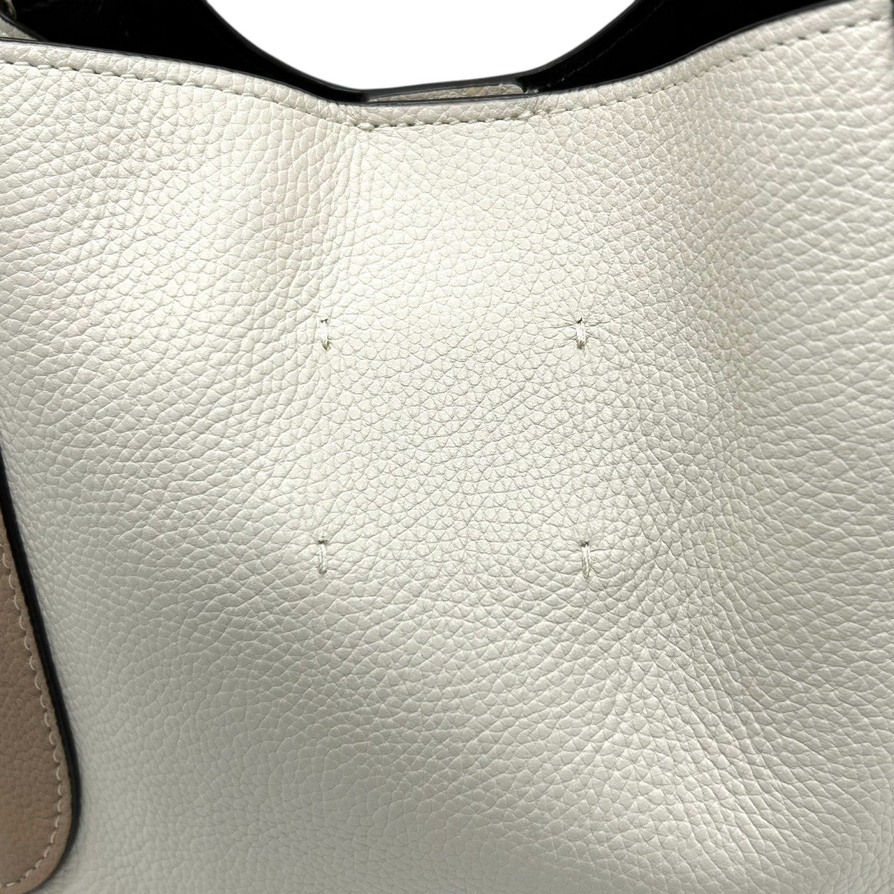 美品 コーチ COACH トループ 88151 トートバッグ ハンドバッグ ショルダーバッグ 2WAY 斜め掛け可 レザー 本革 ホワイト 白 ベージュ バイカラー ゴールド金具 レディース 鞄 カバン ミニバッグ コンパクト s61