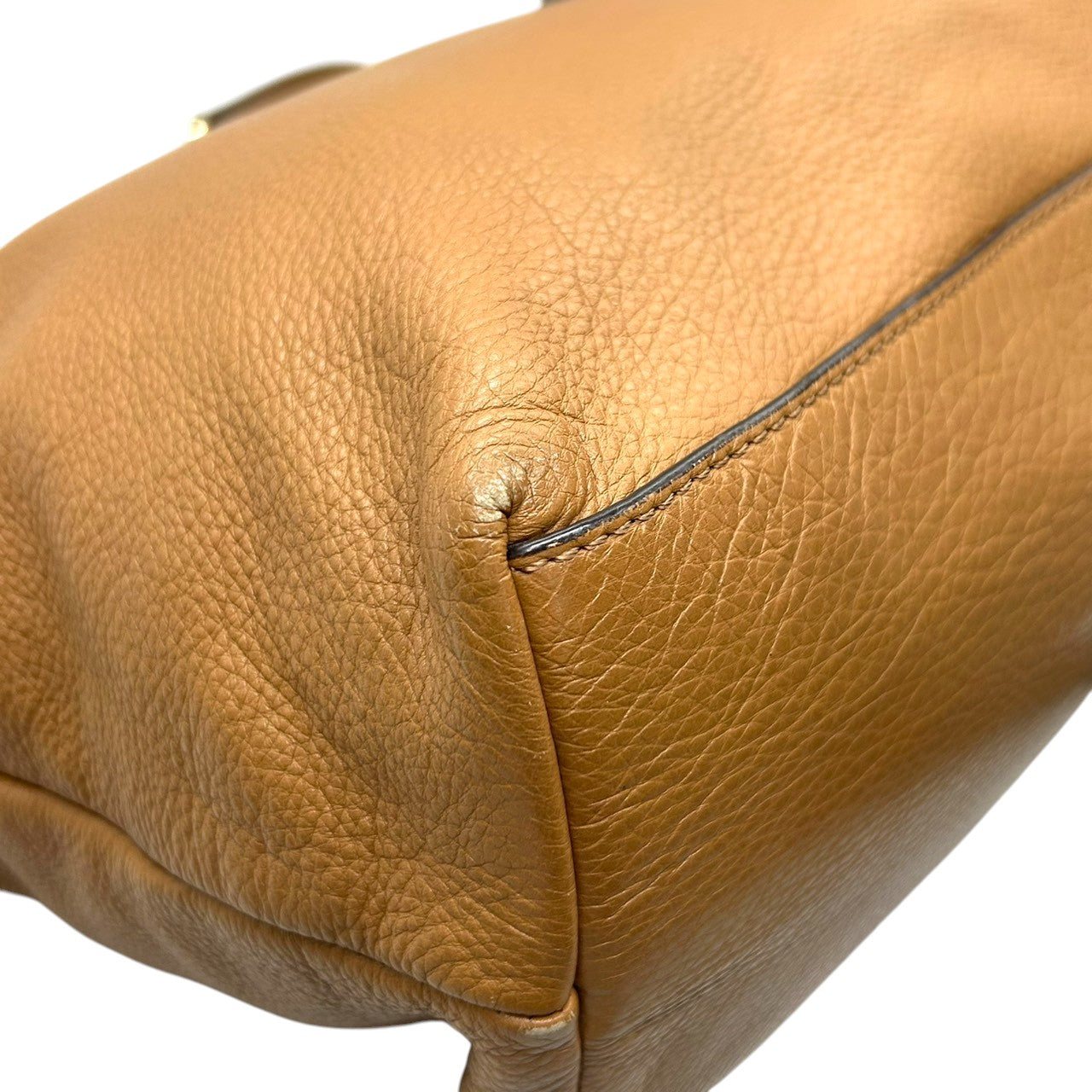 美品 トリーバーチ TORY BURCH マリオン Marion トートバッグ チェーン レザー 本革 シュリンクレザー ベージュ キャメル 編み込み ステッチ A4収納可 ワンショルダー ゴールド金具 ロゴ レディース 通勤 通学 鞄 カバン s61