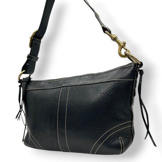 美品 コーチ COACH レガシー 10559 ショルダーバッグ 斜め掛け可 レザー 本革 ブラック 黒 ホワイトステッチ タッセル フリンジ ブラス 真鍮 アンティークゴールド レディース 肩掛け カジュアル シンプル 上品 鞄 カバン 通勤 通学 V