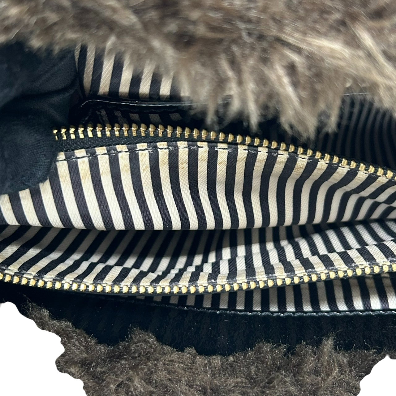 美品 ケイトスペード kate spade ハンドバッグ トートバッグ ダッフルコート風 トグルボタン ファー キャンバス オレンジ ブラウン 茶色 自立可 レディース 秋冬 お出かけ デート カジュアル 個性的 保存袋付 s78