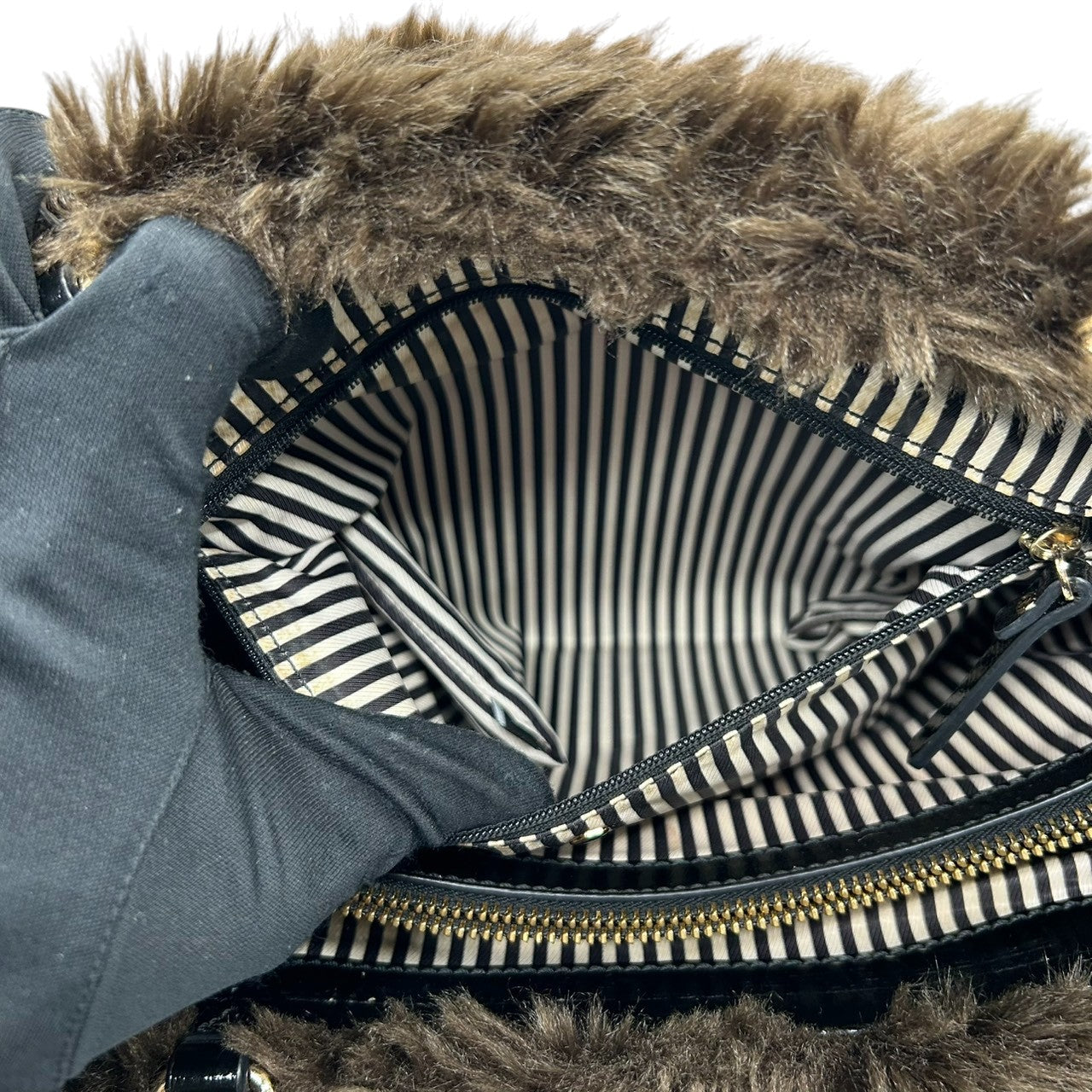 美品 ケイトスペード kate spade ハンドバッグ トートバッグ ダッフルコート風 トグルボタン ファー キャンバス オレンジ ブラウン 茶色 自立可 レディース 秋冬 お出かけ デート カジュアル 個性的 保存袋付 s78