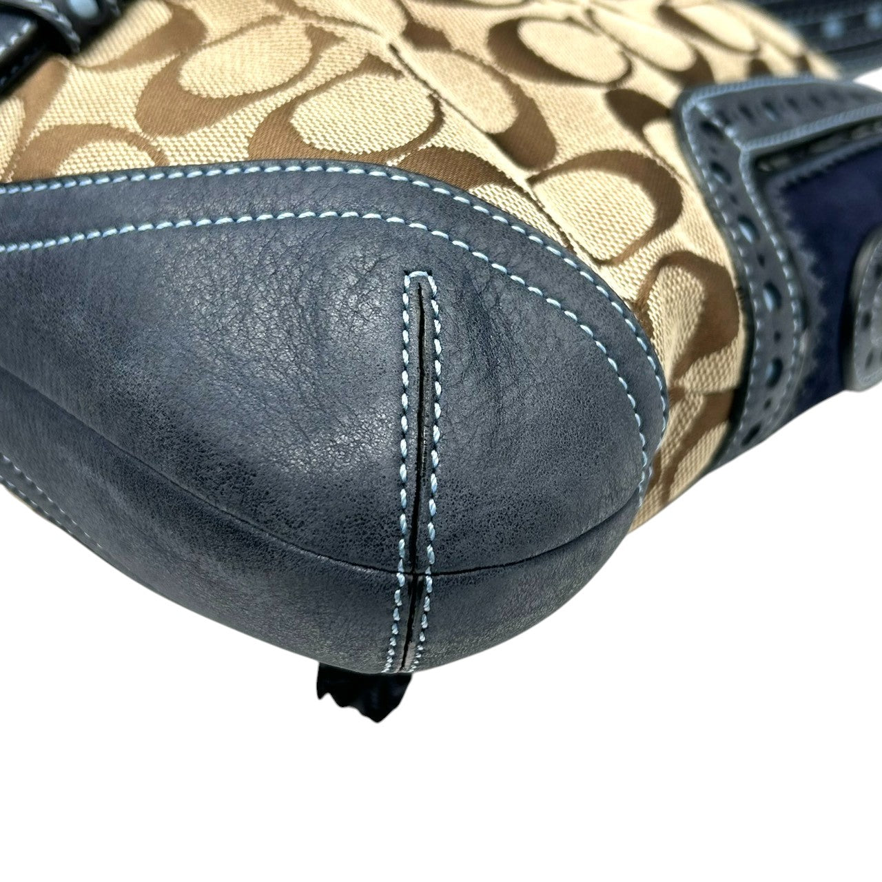 【極美品】コーチ COACH シグネチャー ワンショルダーバッグ ハンドバッグ キャンバス レザー スエード ネイビー ブラウン 異素材 切替 ゴールド金具 ビンテージ風 クラシック エレガント 上品 レディース 肩掛け可 1424 S