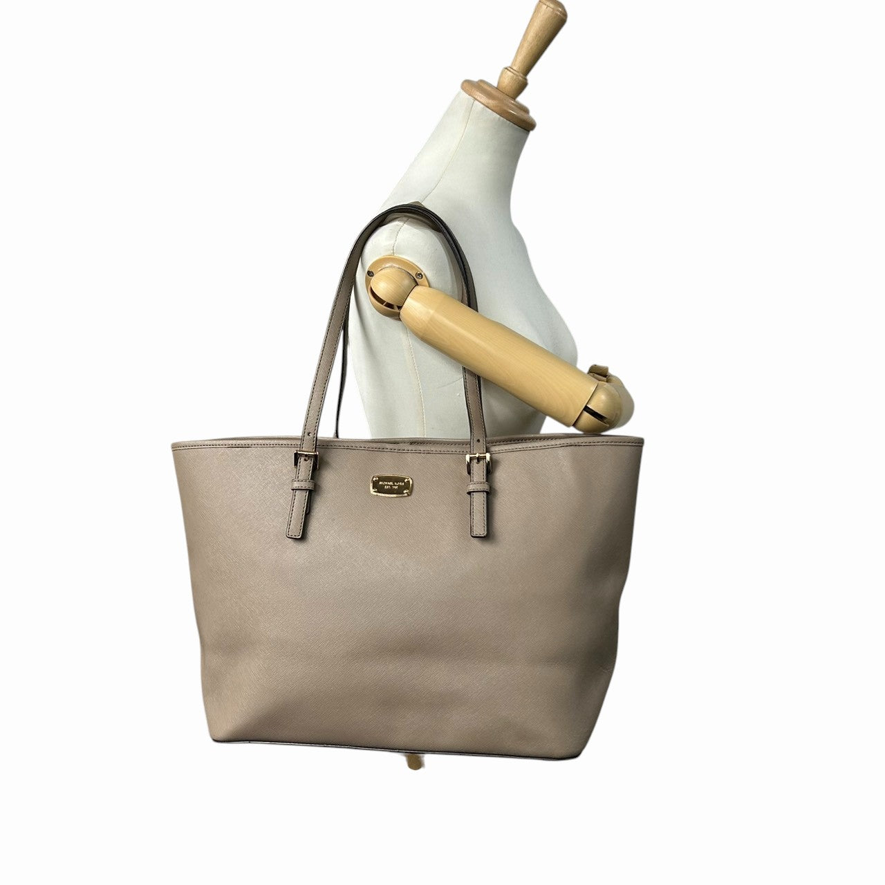 美品 マイケルコース MICHAEL KORS トートバッグ ショルダーバッグ ジェットセット トラベル A4収納可 自立可 ワンショルダー 大容量 PVC レザー ベージュ グレージュ ゴールド金具 ロゴプレート レディース 通勤 通学 鞄 カバン s87