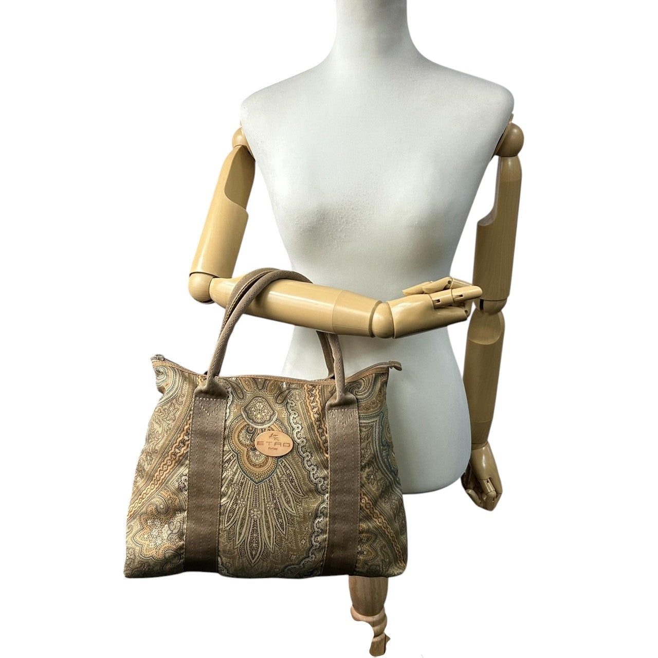 美品 エトロ ETRO トートバッグ ハンドバッグ ペイズリー柄 総柄 ナイロン ベージュ ブラウン マルチカラー ロゴパッチ Profumi レディース ビンテージ クラシック レトロ カジュアル エレガント 手提げ サブバッグ 和装 鞄 カバン s94