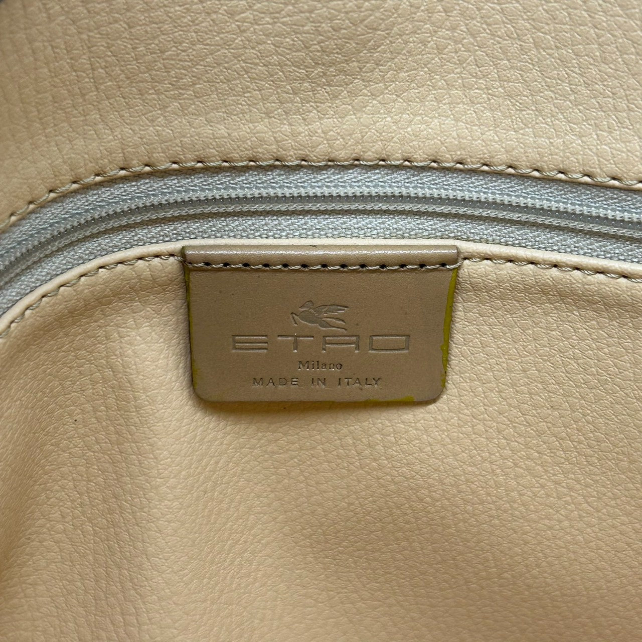 極 美品 エトロ ETRO ハンドバッグ トートバッグ ペイズリー PVC レザー 本革 ブラウン 茶色 マルチカラー ワンショルダー 肩掛け可 自立可 レディース カバン 鞄 ビンテージ クラシック レトロ エレガント 総柄 ロゴ イタリア製 G