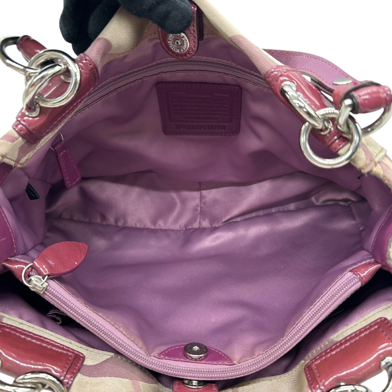 コーチ COACH ペネロピ オプティック シグネチャー トートバッグ ハンドバッグ F17140 サテンキャンバス パテントレザー パープル ボルドー ターンロック チェーンハンドル レディース 肩掛け 軽量 鞄 カバン カジュアル デイリーユース s81