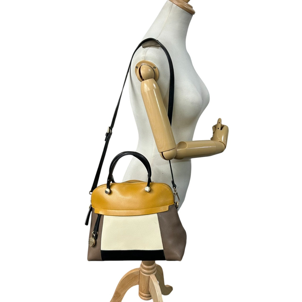 フルラ FURLA 2WAY ハンドバッグ ショルダーバッグ 斜め掛け レザー 本革 カラーブロック マルチカラー イエロー アイボリー ブラック ブラウン パドロック チャーム ゴールド金具 イタリア製 レディース 鞄 カバン レア 希少 デザイン s98