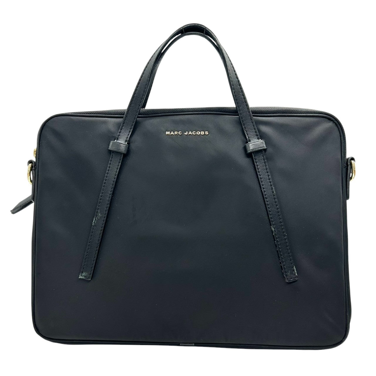 【美品】マークジェイコブス MARC JACOBS PCケース PCバッグ ブリーフケース 2WAY ショルダーバッグ ナイロン レザー ブラック 黒 ゴールドロゴ 軽量 薄型 スリム A4 ノートパソコン 通勤 通学 ビジネス 社外ストラップ付 U3
