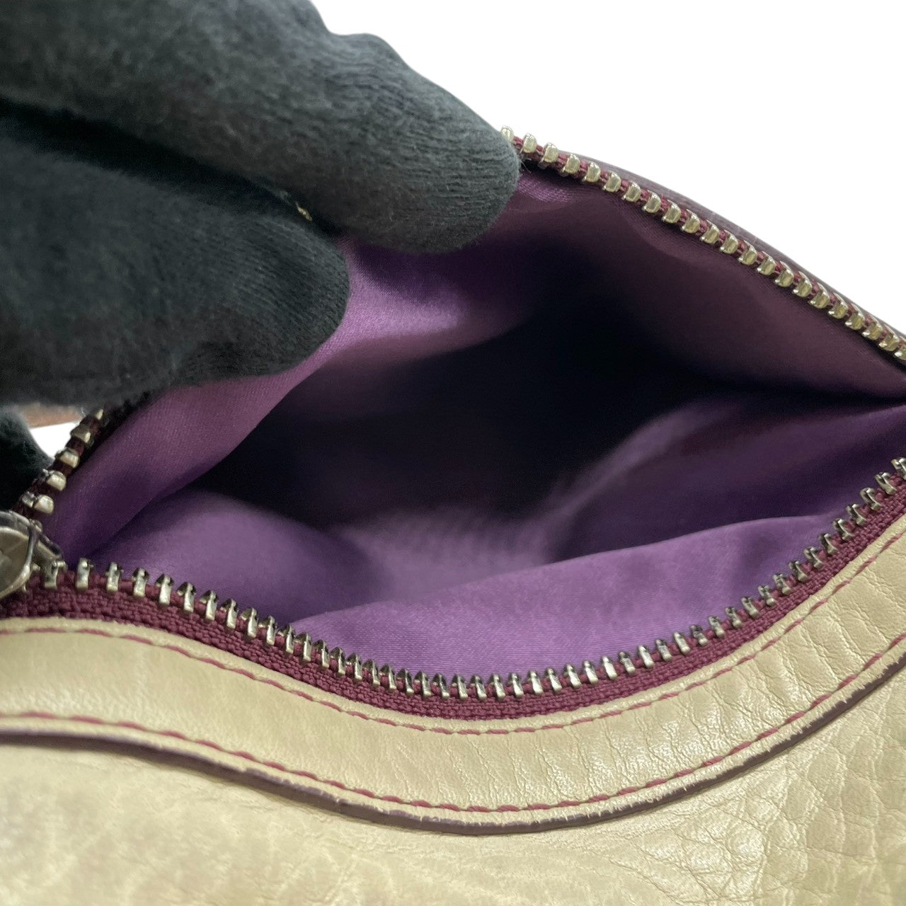 【良品】コーチ COACH シボ革 レザー ショルダーバッグ 斜め掛け クロスボディ アイボリー パープル ステッチ 本革 9382 ビンテージ クラシック レトロ カジュアル デイリー レディース 鞄 カバン U12