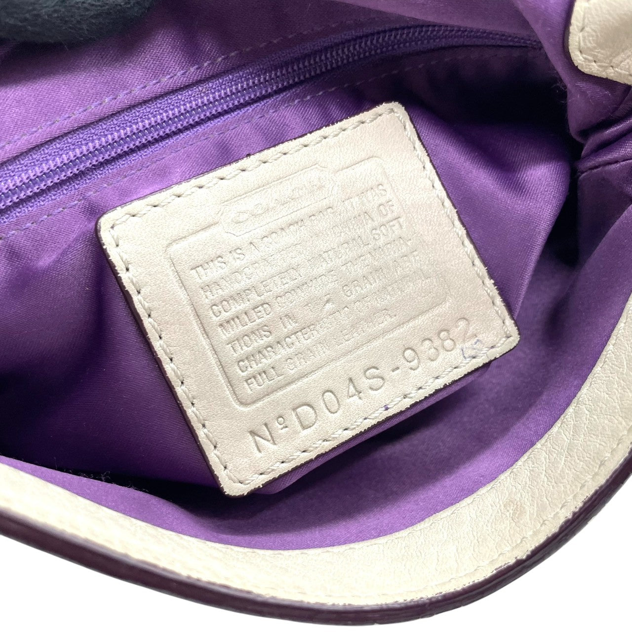 【良品】コーチ COACH シボ革 レザー ショルダーバッグ 斜め掛け クロスボディ アイボリー パープル ステッチ 本革 9382 ビンテージ クラシック レトロ カジュアル デイリー レディース 鞄 カバン U12