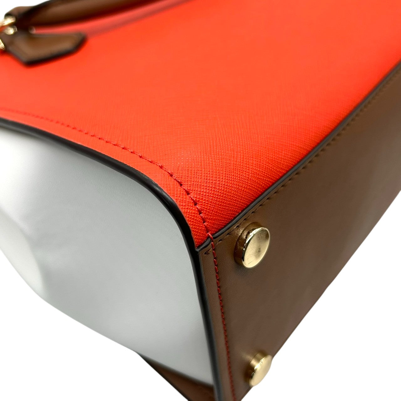 【未使用級】マイケルコース Michael Kors ハンドバッグ ショルダーバッグ 2WAY 斜め掛け PVC レザー バイカラー レッド 赤 ホワイト 白 ブラウン 茶色 ゴールド金具 自立可 レディース 鞄 カバン サッチェル トリコロール s7