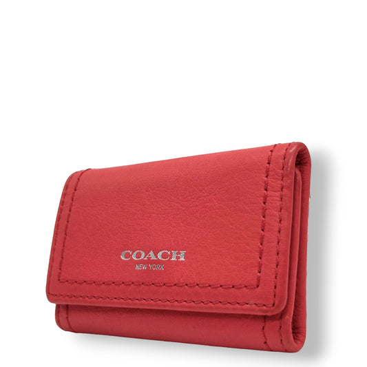 【美品】コーチ COACH キーケース 6連 鍵入れ レザー 本革 ピンク レッド 赤 ビビッドカラー シルバー金具 ロゴ ステッチ コンパクト 軽量 レディース 普段使い ビジネス 小物 ギフト プレゼント M4
