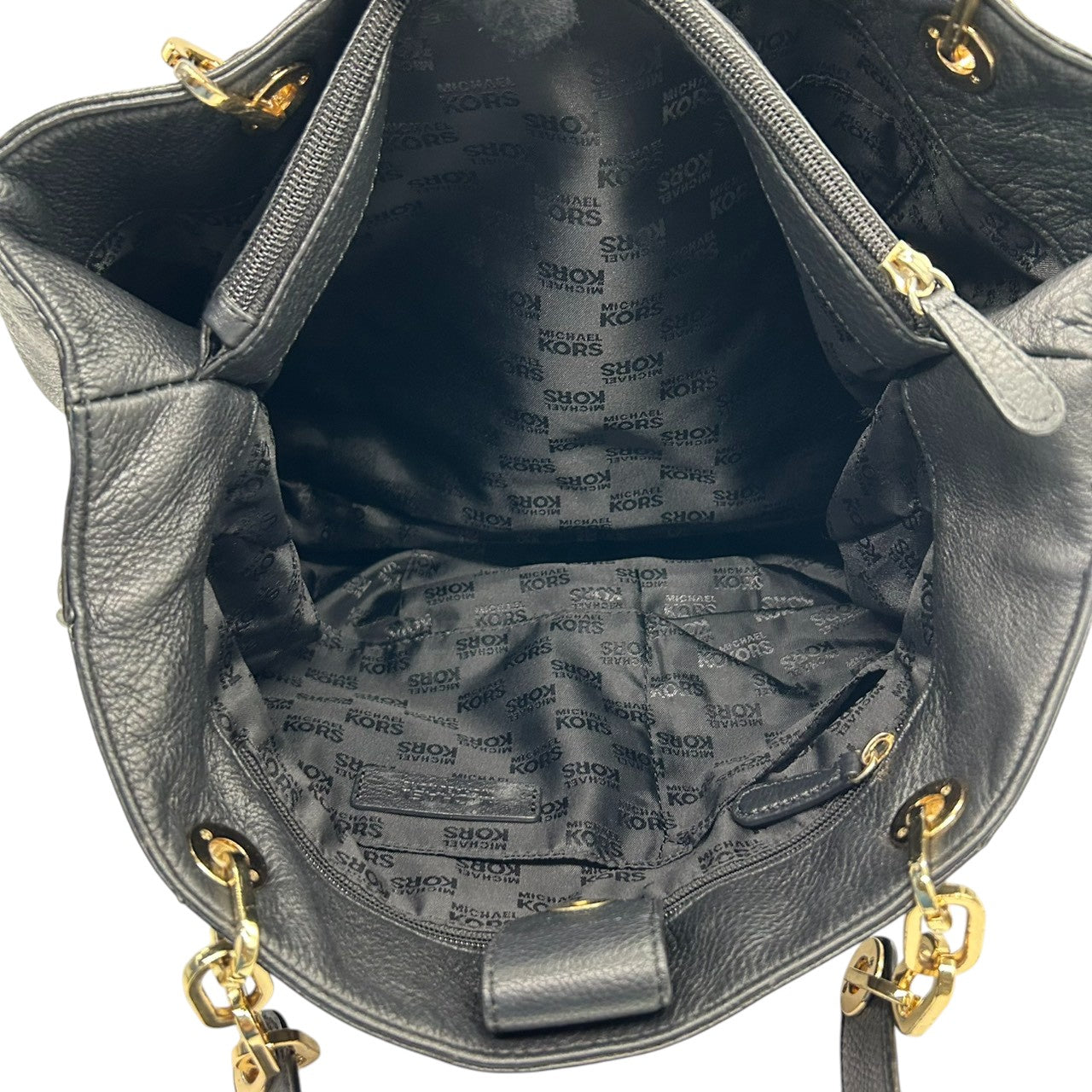 【美品】マイケルコース Michael Kors トートバッグ ショルダーバッグ 肩掛け チェーン レザー 本革 ブラック 黒 ゴールド金具 MKロゴ サークルロゴ A4収納可 大容量 エレガント 通勤 通学 ビジネス レディース 鞄 カバン s3