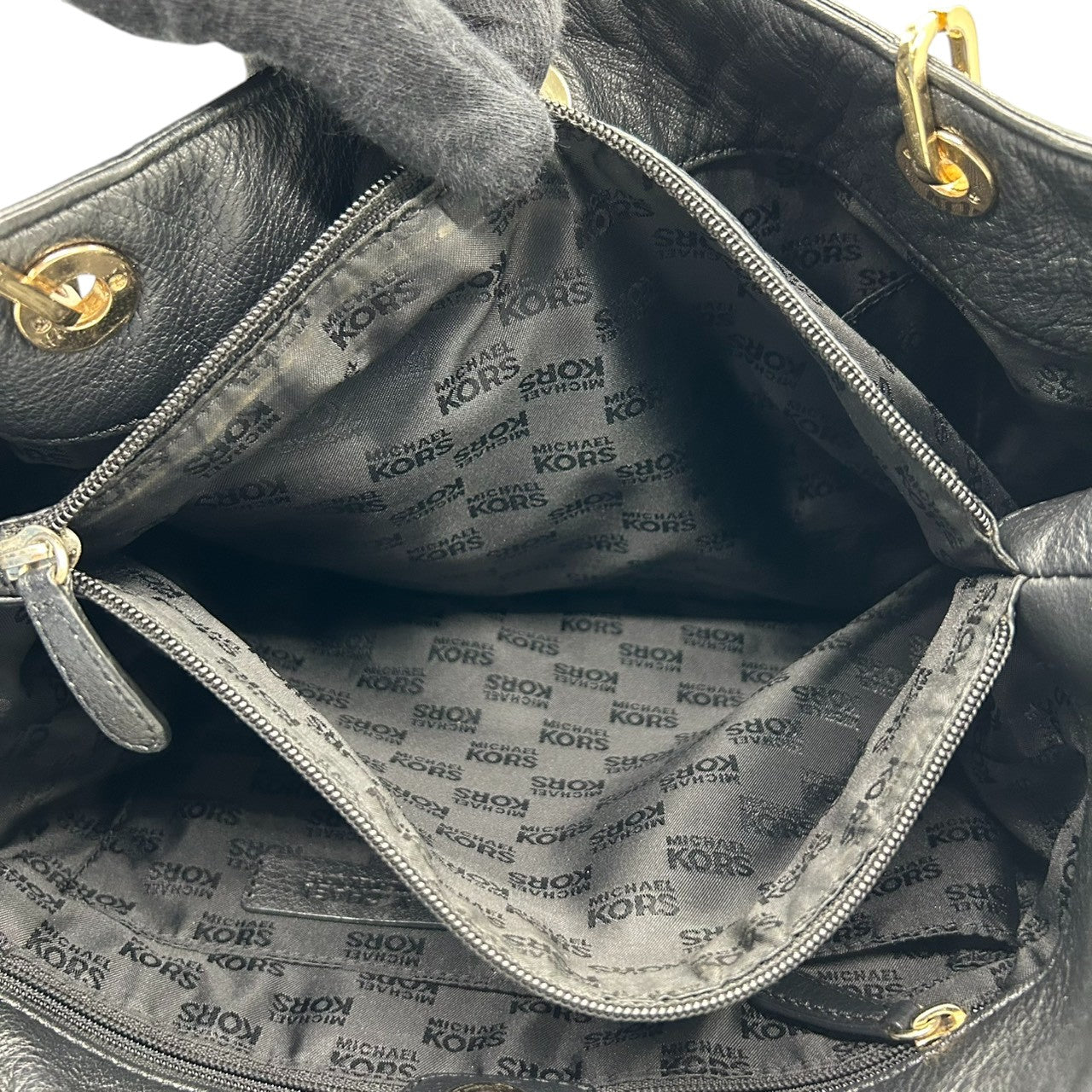 【美品】マイケルコース Michael Kors トートバッグ ショルダーバッグ 肩掛け チェーン レザー 本革 ブラック 黒 ゴールド金具 MKロゴ サークルロゴ A4収納可 大容量 エレガント 通勤 通学 ビジネス レディース 鞄 カバン s3
