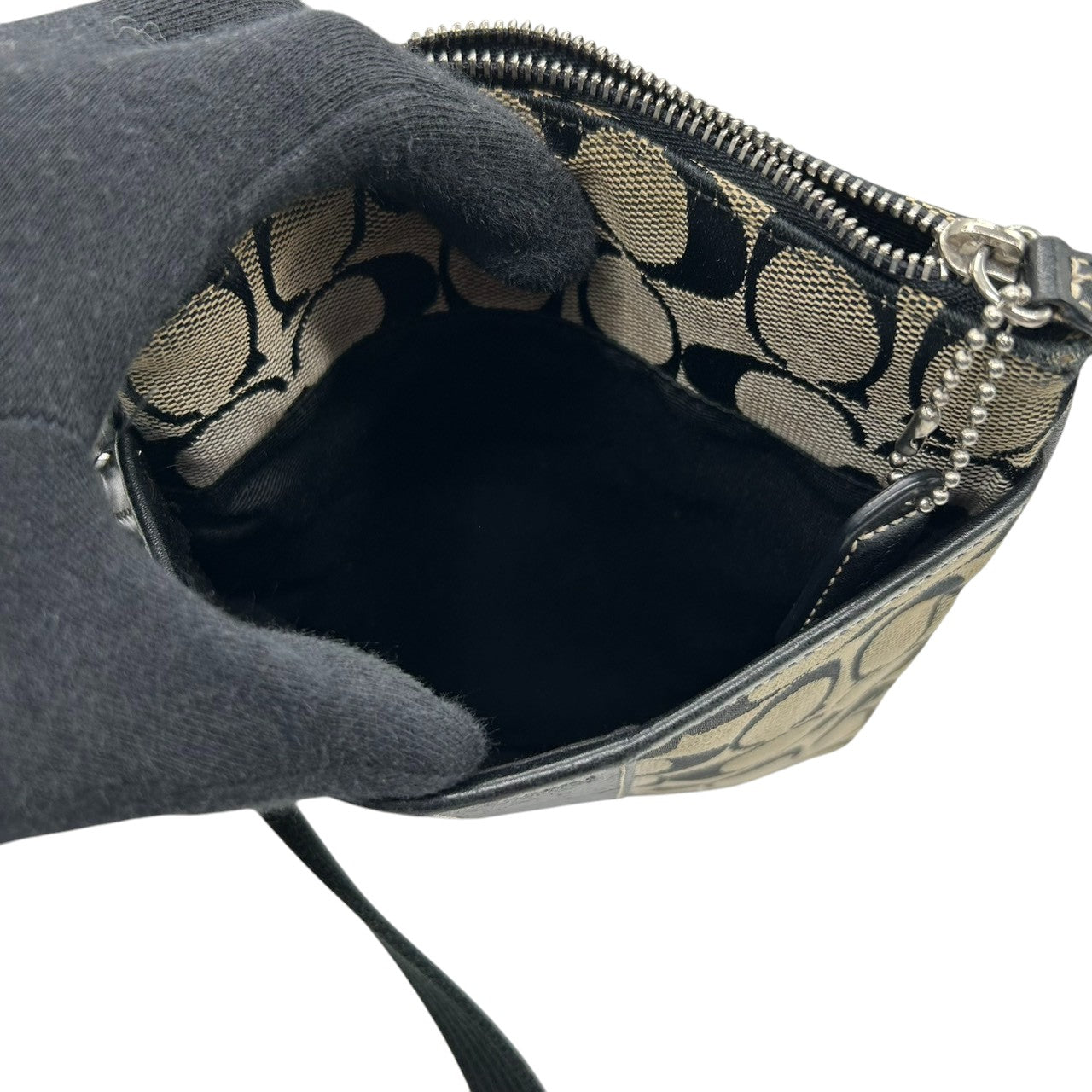 【良品】コーチ COACH シグネチャー ショルダーバッグ サコッシュ ポシェット 斜め掛け クロスボディ キャンバス レザー ブラック 黒 グレー 縦型 スリム 薄型 軽量 メンズ レディース ユニセックス 鞄 カバン 旅行 散歩 s2