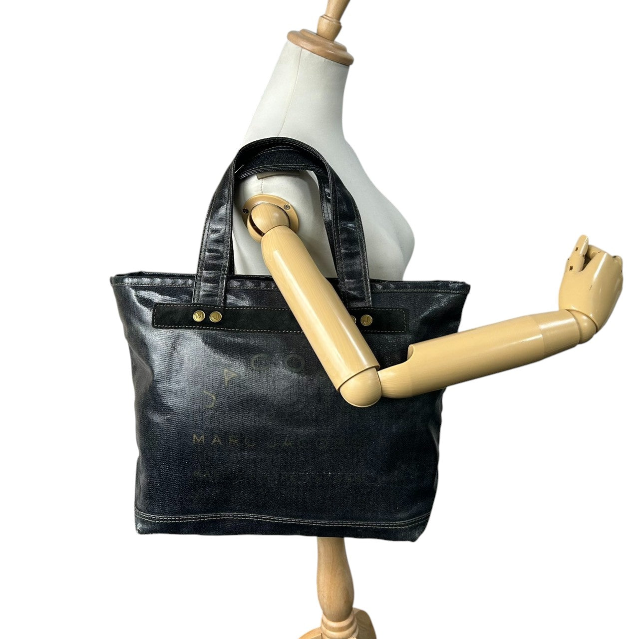 【良品】マークジェイコブス MARC JACOBS トートバッグ ワンショルダー PVC スエード ネイビー 紺 デニム調 スタッズ A4収納可 大容量 軽量 カジュアル 通学 通勤 レディース メンズ ユニセックス 鞄 カバン s8