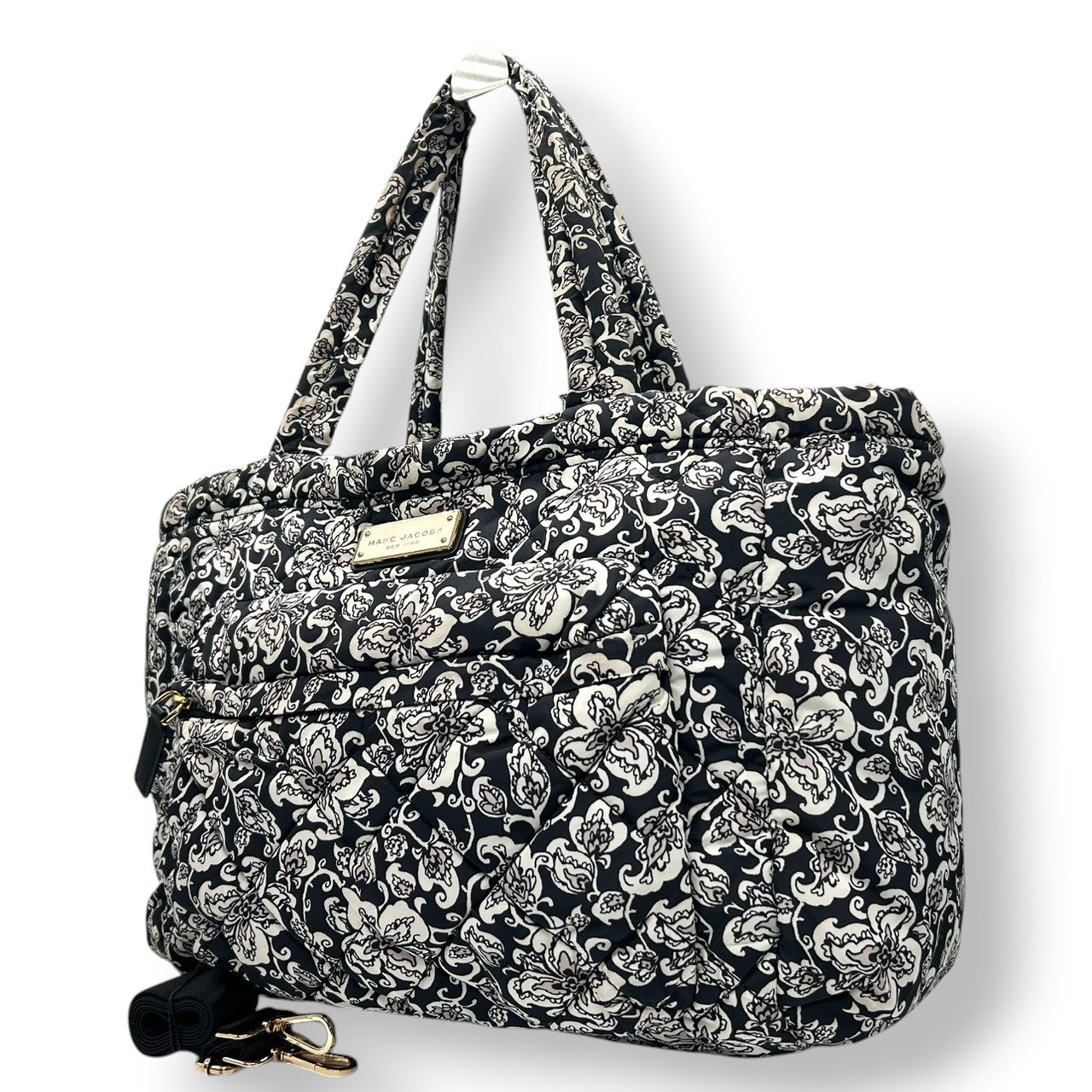 【良品】マークバイマークジェイコブス トートバッグ ショルダーバッグ 2WAY ナイロン キルティング 花柄 モノトーン A4収納可 大容量 軽量 マザーズバッグ 旅行 ジム 社外ストラップ付 STANDARD SUPPLY s8