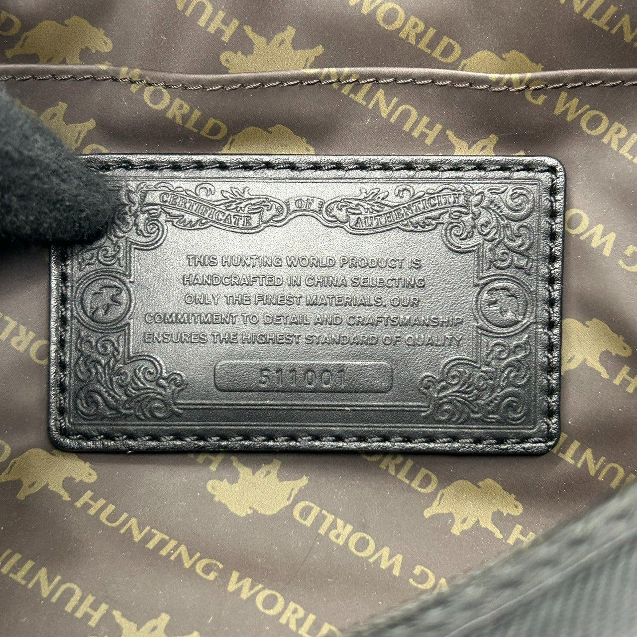 【良品】ハンティングワールド HUNTING WORLD セカンドバッグ クラッチバッグ ポーチ ナイロン レザー ブラック 黒 ロゴ トラベル 旅行 メンズ 紳士 ビジネス 軽量 丈夫 鞄 カバン s10