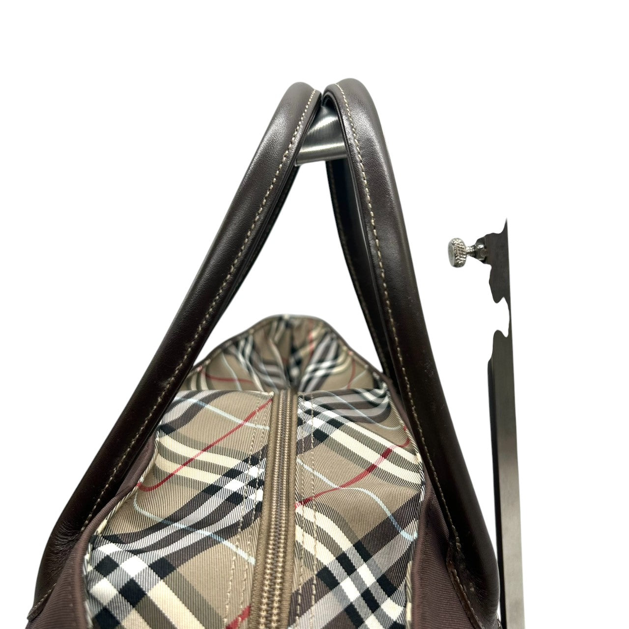 【美品】バーバリー ブルーレーベル BURBERRY トートバッグ ハンドバッグ ナイロン レザー ダークブラウン こげ茶 底チェック ノバチェック 舟型 軽量 大容量 マチ広 ランチバッグ カジュアル レディース 鞄 カバン s11