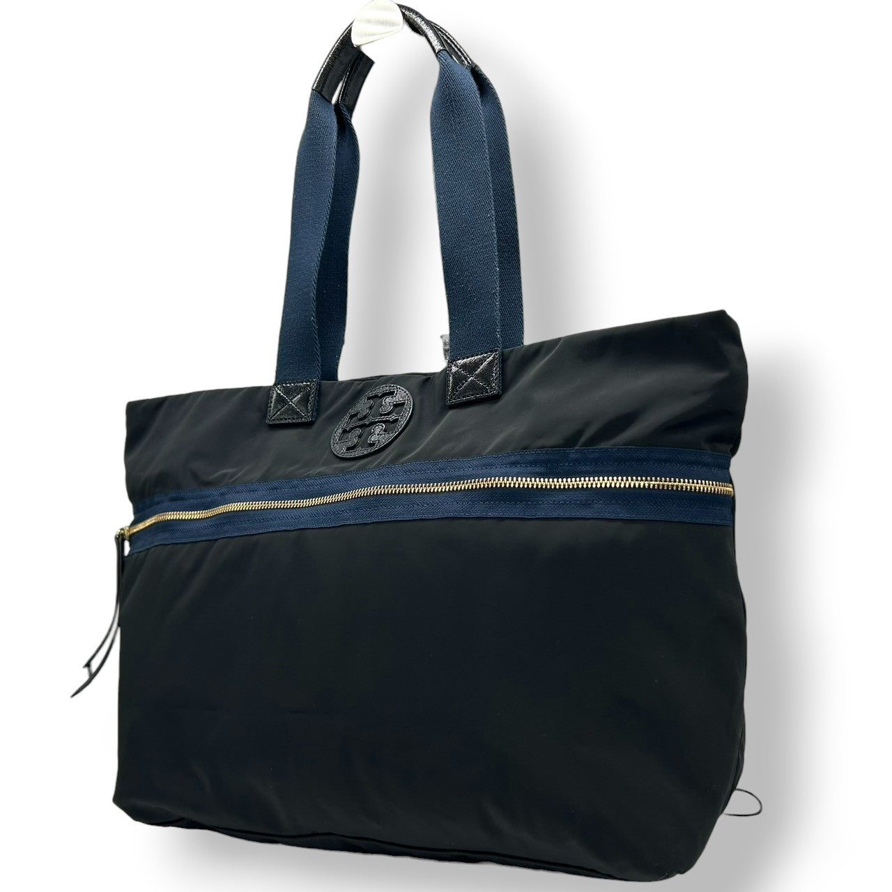 【美品】トリーバーチ TORY BURCH トートバッグ ナイロン レザー ブラック ネイビー A4収納可 大容量 軽量 肩掛け ワンショルダー ビジネス 通勤 通学 マザーズバッグ デカロゴ ゴールド金具 エレガント レディース 鞄 人気モデル s3