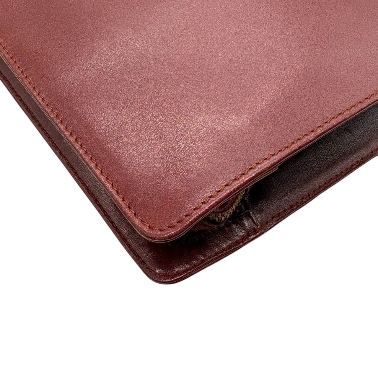カルティエ Cartier マストライン クラッチバッグ ボルドー ワインレッド レザー 本革 ゴールド 金具 ヴィンテージ ビンテージ レトロ クラシック エレガント ギャランティカード付き 美品 高級 希少 パーティー 2C ロゴ ユニセックス 鞄 i