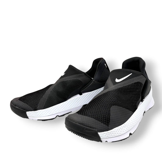 ナイキ NIKE ゴーフライイーズ スニーカー ブラック ホワイト 黒 白 26cm ハンズフリー 着脱容易 楽々 スリッポン 画期的 デザイン 箱付 タグ付 美品 状態良好 メンズ レディース ユニセックス 希少 人気 定番 モデル ウォーキング s19
