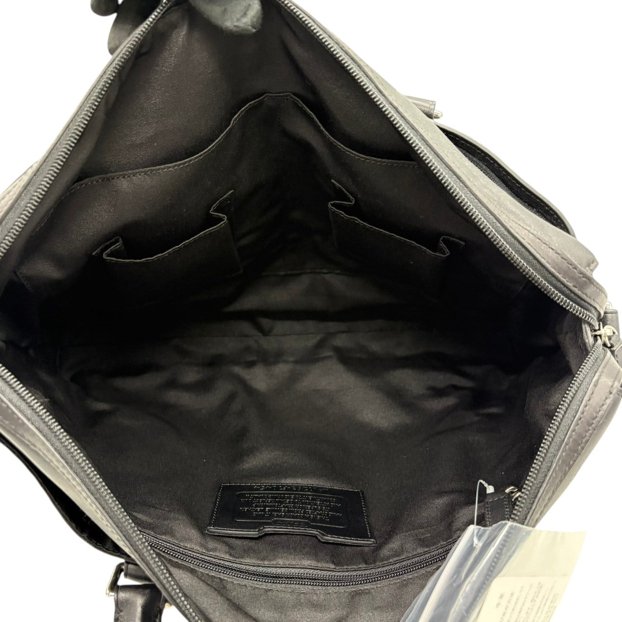 【良品】コーチ COACH ビジネスバッグ ブリーフケース 2WAY ブラック 黒 本革 レザー シグネチャー型押し A4収納可 PC収納可 肩掛け 斜め掛け可 自立可 通勤 通学 出張 大容量 メンズ レディース ユニセックス 鞄 カバン s72