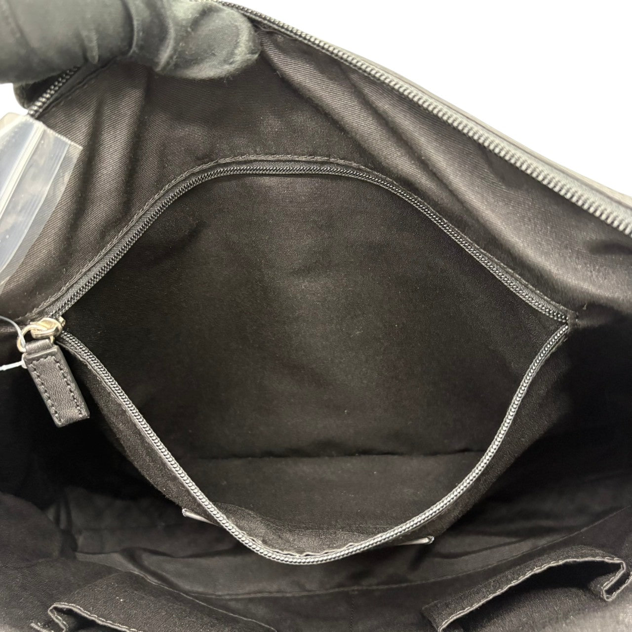 【良品】コーチ COACH ビジネスバッグ ブリーフケース 2WAY ブラック 黒 本革 レザー シグネチャー型押し A4収納可 PC収納可 肩掛け 斜め掛け可 自立可 通勤 通学 出張 大容量 メンズ レディース ユニセックス 鞄 カバン s72