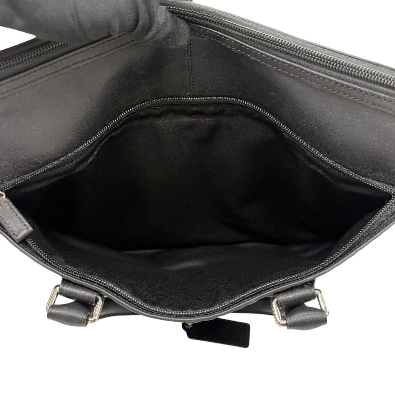 【良品】コーチ COACH ビジネスバッグ ブリーフケース 2WAY ブラック 黒 本革 レザー シグネチャー型押し A4収納可 PC収納可 肩掛け 斜め掛け可 自立可 通勤 通学 出張 大容量 メンズ レディース ユニセックス 鞄 カバン s72