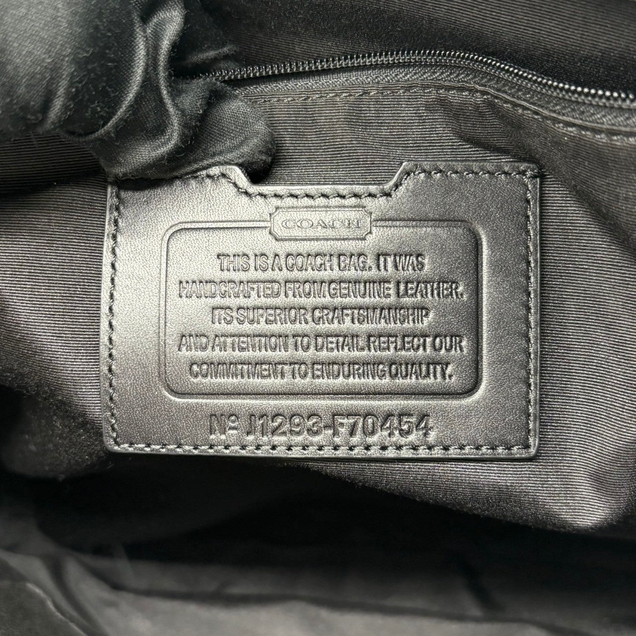 【良品】コーチ COACH ビジネスバッグ ブリーフケース 2WAY ブラック 黒 本革 レザー シグネチャー型押し A4収納可 PC収納可 肩掛け 斜め掛け可 自立可 通勤 通学 出張 大容量 メンズ レディース ユニセックス 鞄 カバン s72
