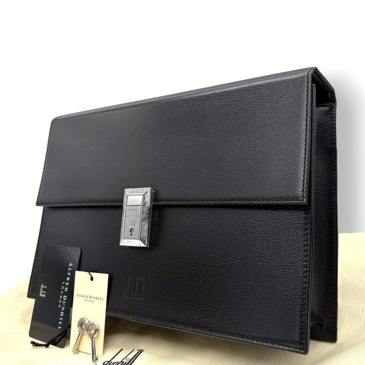 ダンヒル DUNHILL クラッチバッグ セカンドバッグ レザー 本革 ブラック 黒 鍵付 ギャランティカード付 ポーチ ヴィンテージ ビンテージ クラシック エレガント ビジネス フォーマル 紳士 鞄 カバン メンズ 上品 高級 希少 美品 s9
