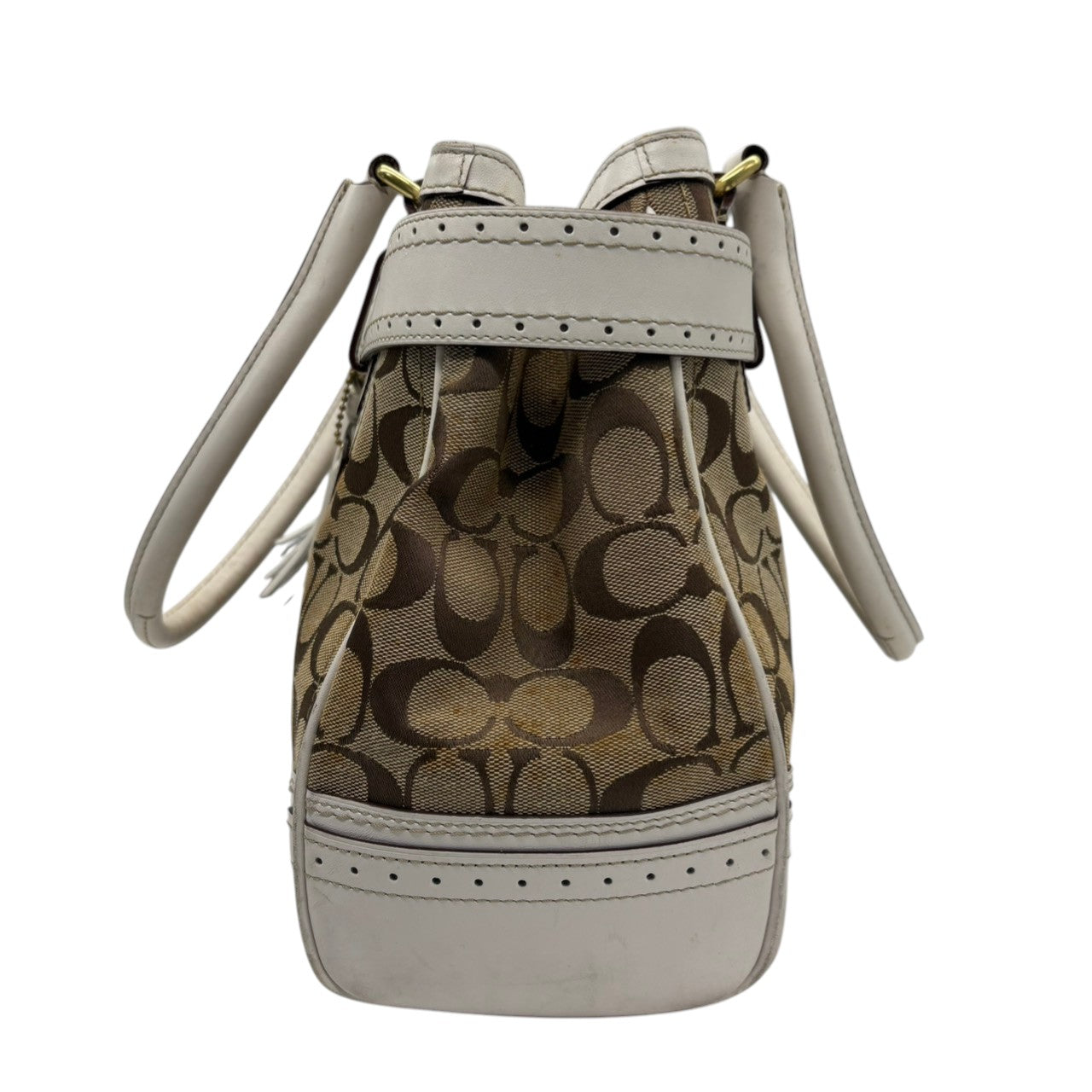 コーチ COACH ハンドバッグ トートバッグ シグネチャー キャンバス レザー 本革 ベージュ ホワイト 白 ゴールド金具 ワンショルダー 自立可 タッセル クラシック エレガント ヴィンテージ ビンテージ 鞄 カバン レディース 10508 s23