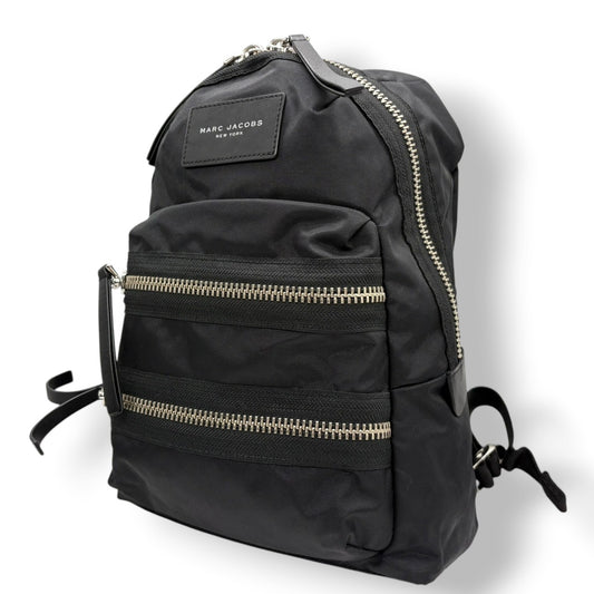 マークジェイコブス MARC JACOBS リュック バックパック デイパック ナイロン ブラック 黒 シルバー金具 軽量 大容量 A4収納可 通勤 通学 旅行 カジュアル モード スタイリッシュ レディース メンズ ユニセックス 美品 状態良好 人気 s22