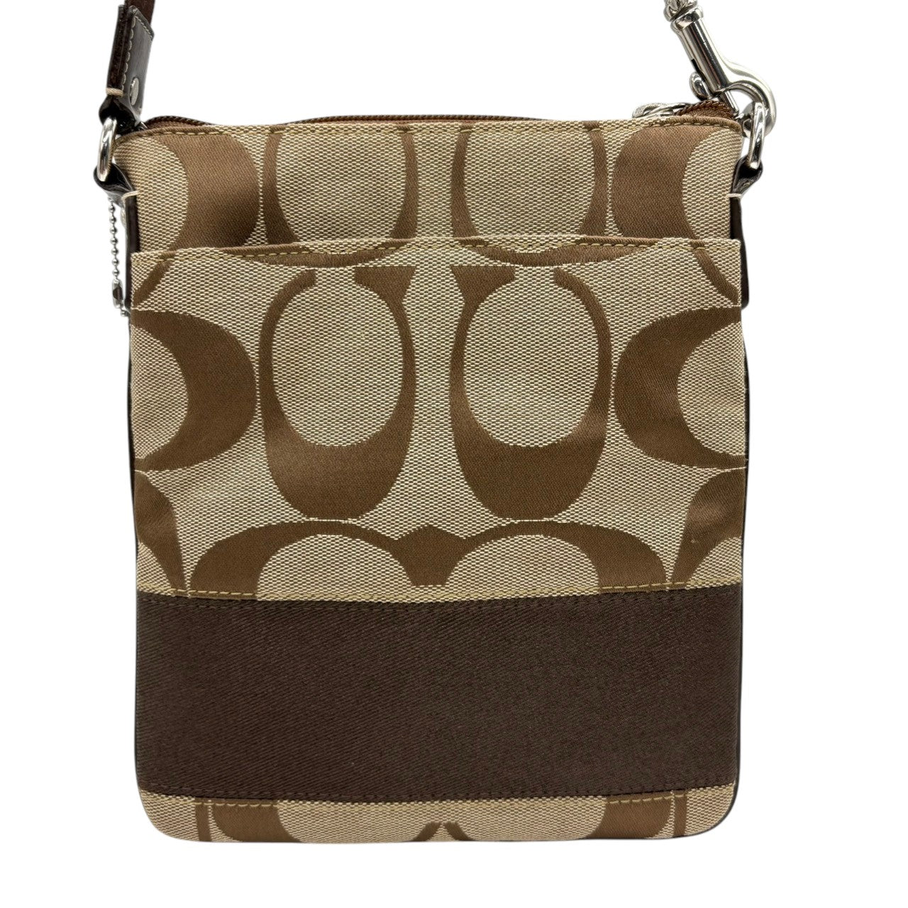 【美品】コーチ COACH ショルダーバッグ サコッシュ クロスボディ 斜め掛け可 シグネチャー キャンバス レザー 本革 ブラウン 茶 ベージュ シルバー金具 スリム 軽量 コンパクト レディース メンズ ユニセックス 鞄 カバン お出かけ s21