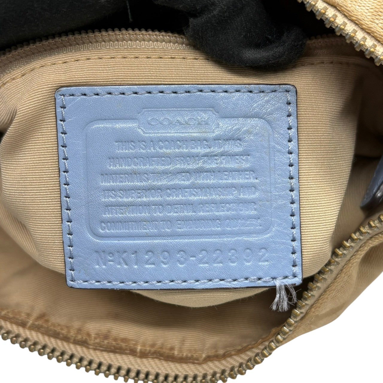 【良品】コーチ COACH ショルダーバッグ 2WAY シグネチャー キャンバス レザー 本革 ベージュ ライトブルー 水色 シルバー金具 斜め掛け可 ワンショルダー ターンロック タッセル クラシック エレガント 鞄 カバン レディース 22392 s21