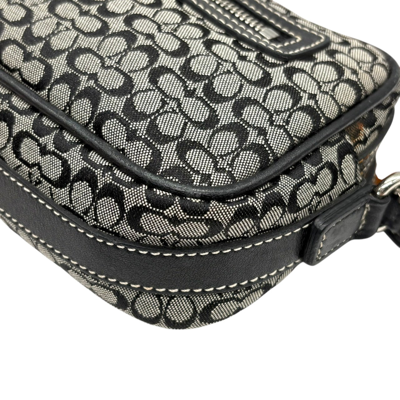 【良品】コーチ COACH ショルダーバッグ サコッシュ クロスボディ 斜め掛け可 ミニシグネチャー キャンバス レザー 本革 ブラック 黒 グレー シルバー金具 ミニバッグ ポシェット エレガント 鞄 カバン レディース 上品 高級 6341 s20