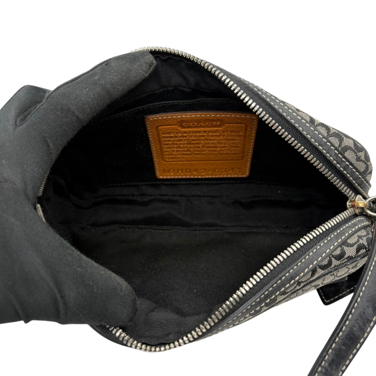 【良品】コーチ COACH ショルダーバッグ サコッシュ クロスボディ 斜め掛け可 ミニシグネチャー キャンバス レザー 本革 ブラック 黒 グレー シルバー金具 ミニバッグ ポシェット エレガント 鞄 カバン レディース 上品 高級 6341 s20
