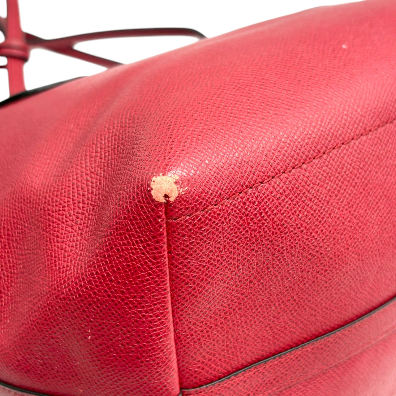 COACH コーチ レザートートバッグ タクシー ジップ レッド 赤 ゴールド金具 エレガント クラシック ワンショルダー 肩掛け 自立可 レディース 通勤 通学 デイリーユース お出かけ 大容量 収納力抜群 高級感 上品 カジュアル s20